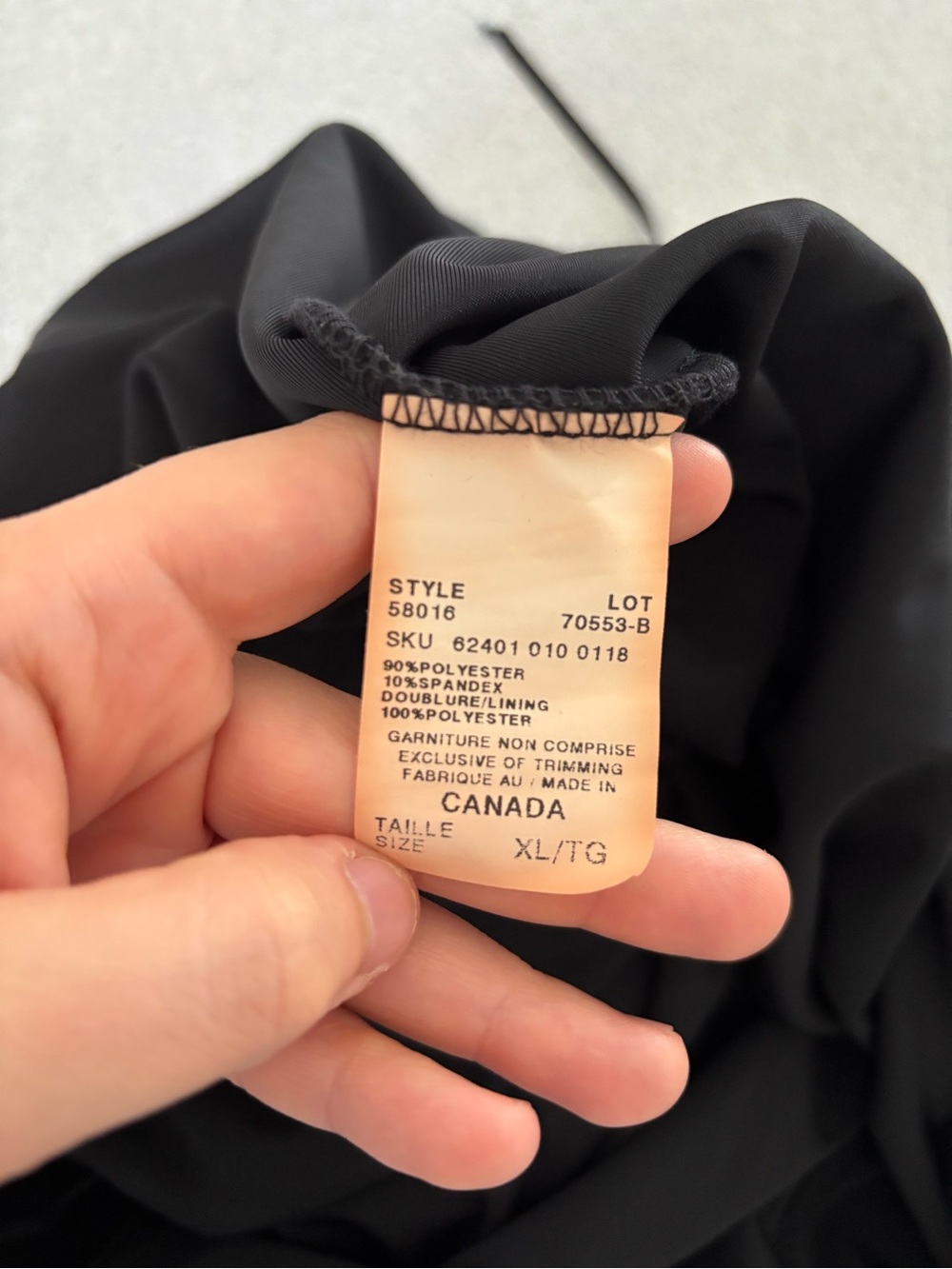 Le Château Black Velvet Maxi Gown Formal Dress XL Vintage Deep V Wedding Holiday - Picture 13 of 14